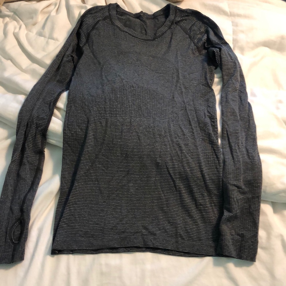 Lululemon long sleeve shirt